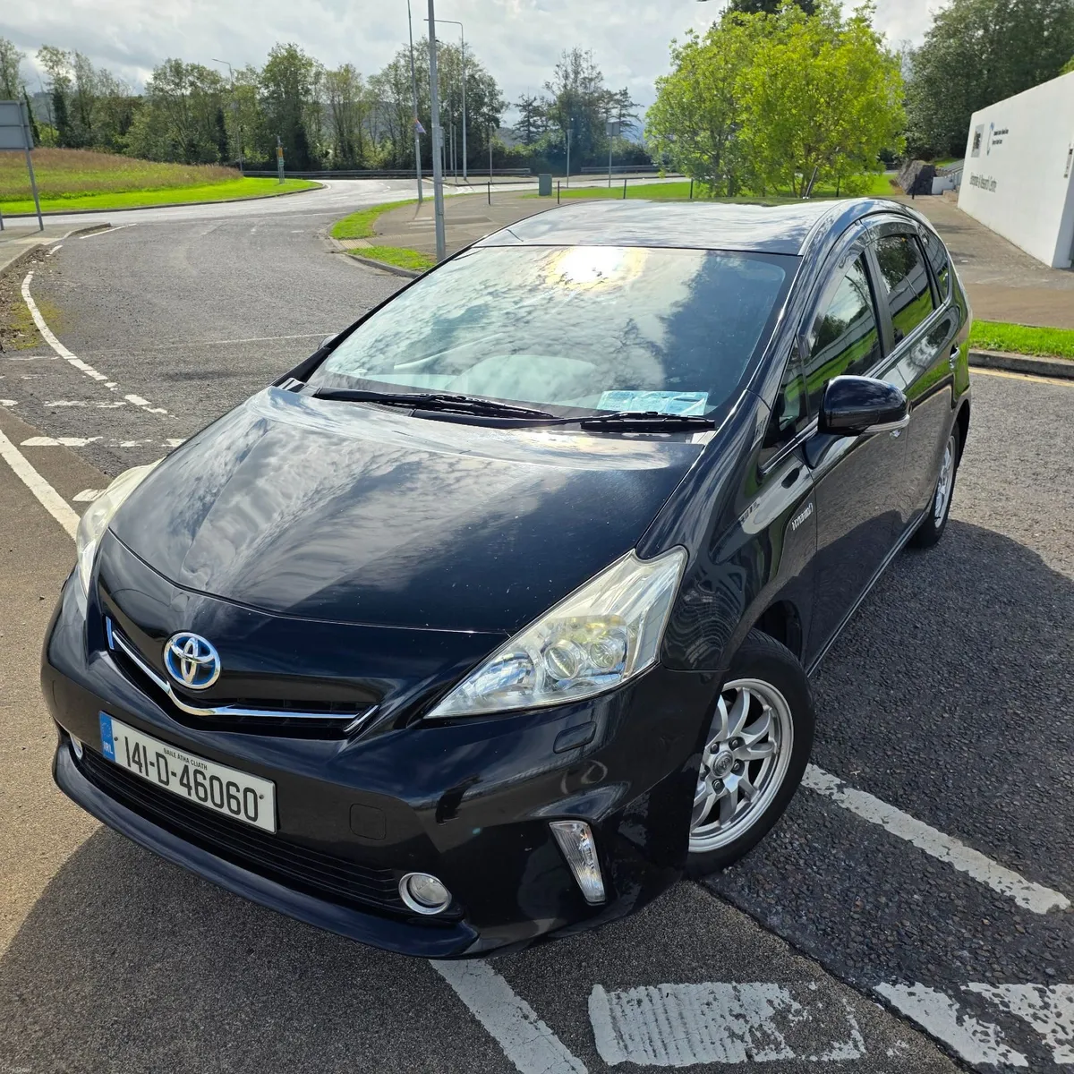 Toyota Prius Alpha 2014 – 7 Seats - Image 1