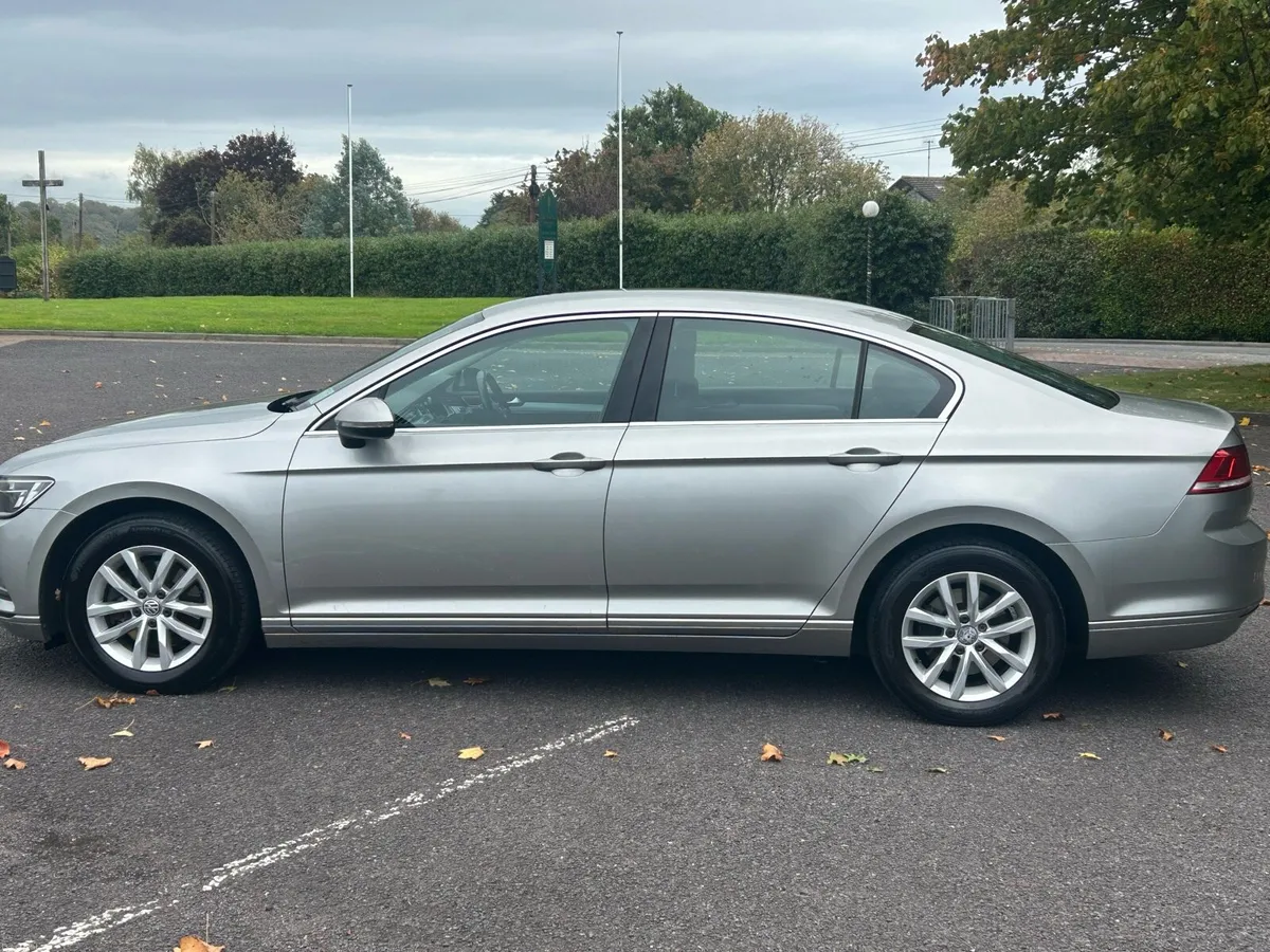 Volkswagen Passat Comfortline - Image 3