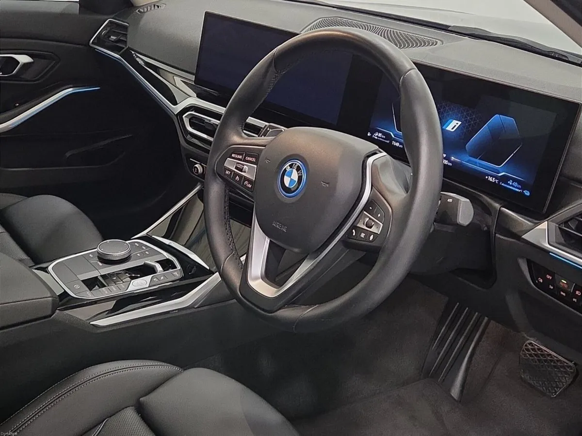 BMW 3-Series 330e Sport Saloon - Image 6