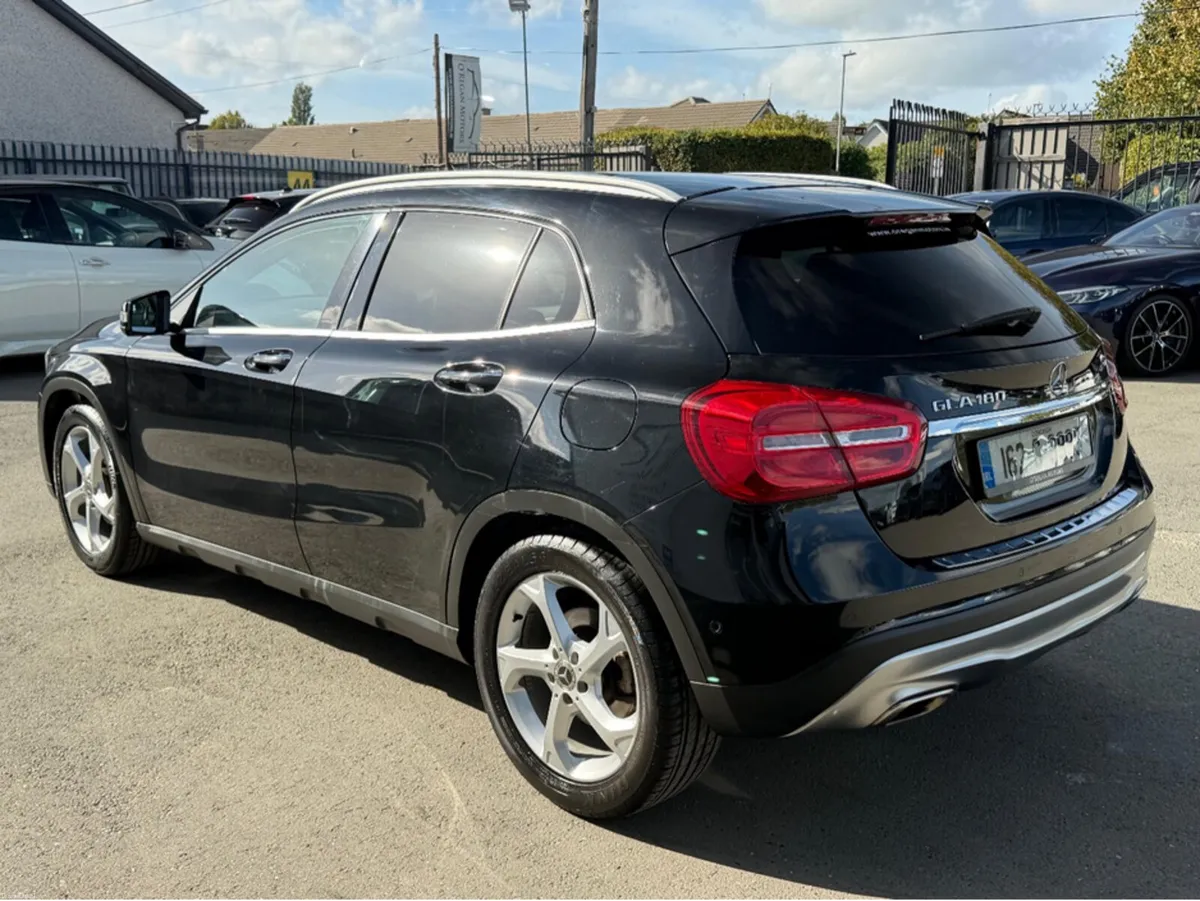 Mercedes-Benz GLA URBAN 1.6 5DR AUTO - Image 6