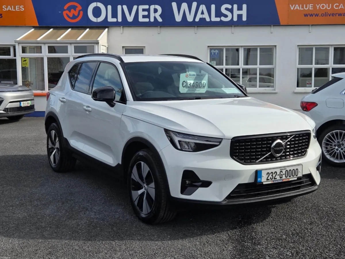 Volvo XC40 + T4 RECHARGE AUTO PLUS*Heated Seats*El - Image 1