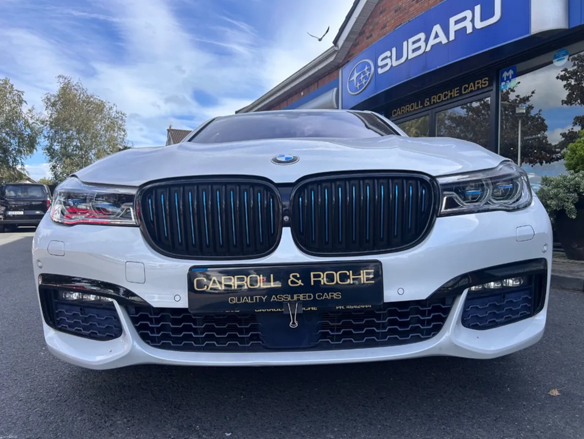 BMW 7-Series Stunning M-Sport - Ice White + Black - Image 4
