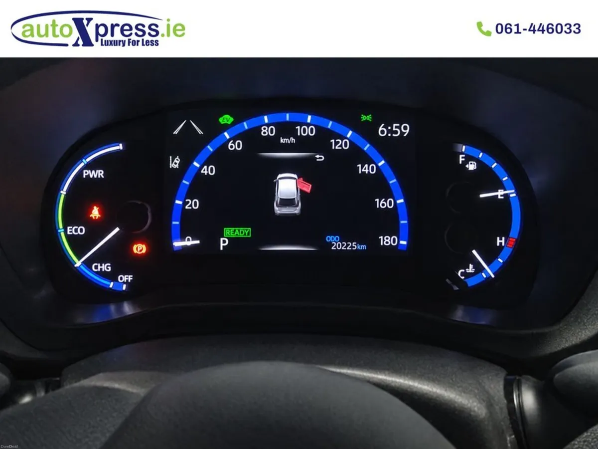 Toyota Yaris Cross 1.5 HYBRID Z, Ultra Low mileage - Image 2