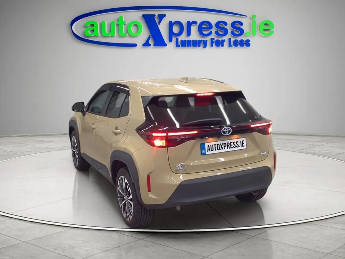 Toyota Yaris Cross 1.5 HYBRID Z, Ultra Low mileage - Image 3
