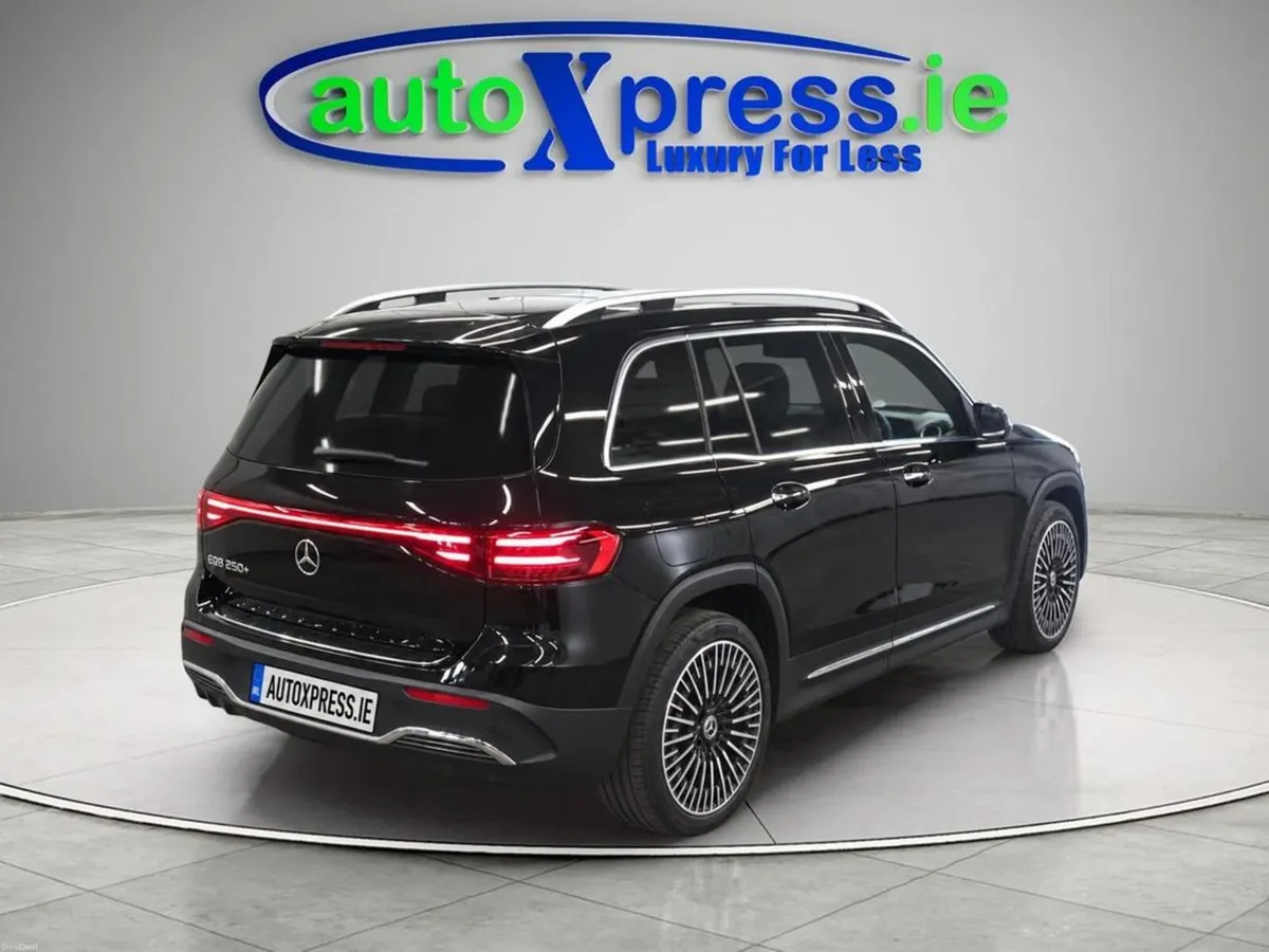 Mercedes-Benz EQB 250+ AMG LINE, 7 SEATS, Ultra Lo - Image 5