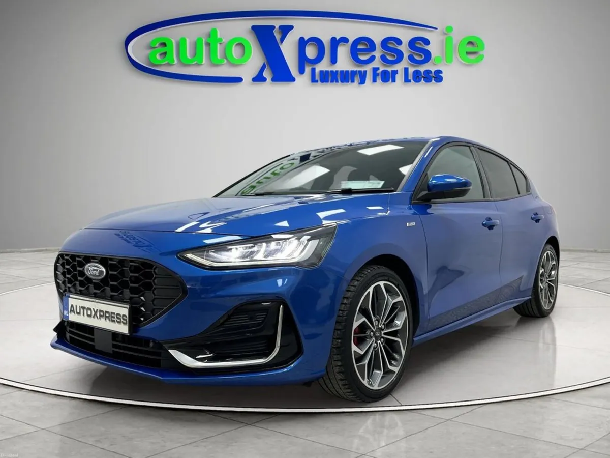 Ford Focus 1.0 ST line Vignale, Low mileage, Manua - Image 5