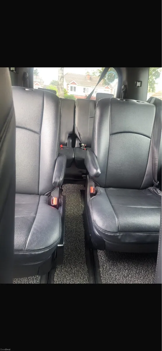 Toyota Voxy - Image 6
