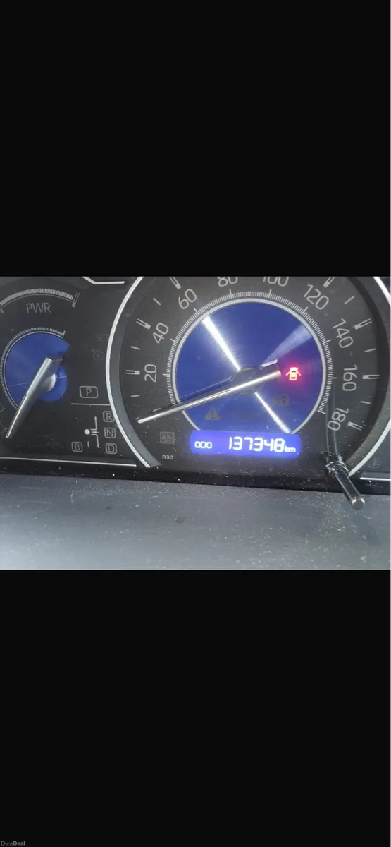 Toyota Voxy - Image 5