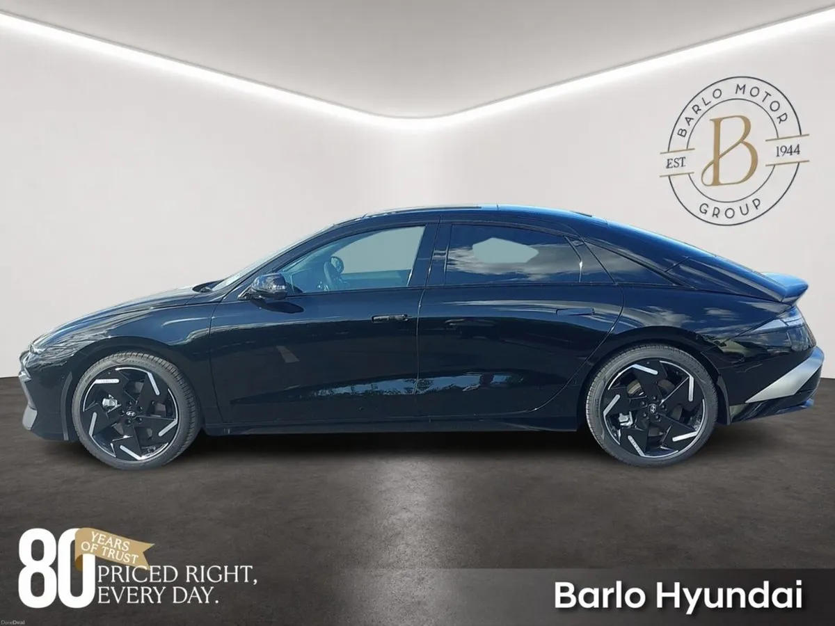Hyundai IONIQ 6 Platinum 84kWH **MASSIVE SAVINGS** - Image 5