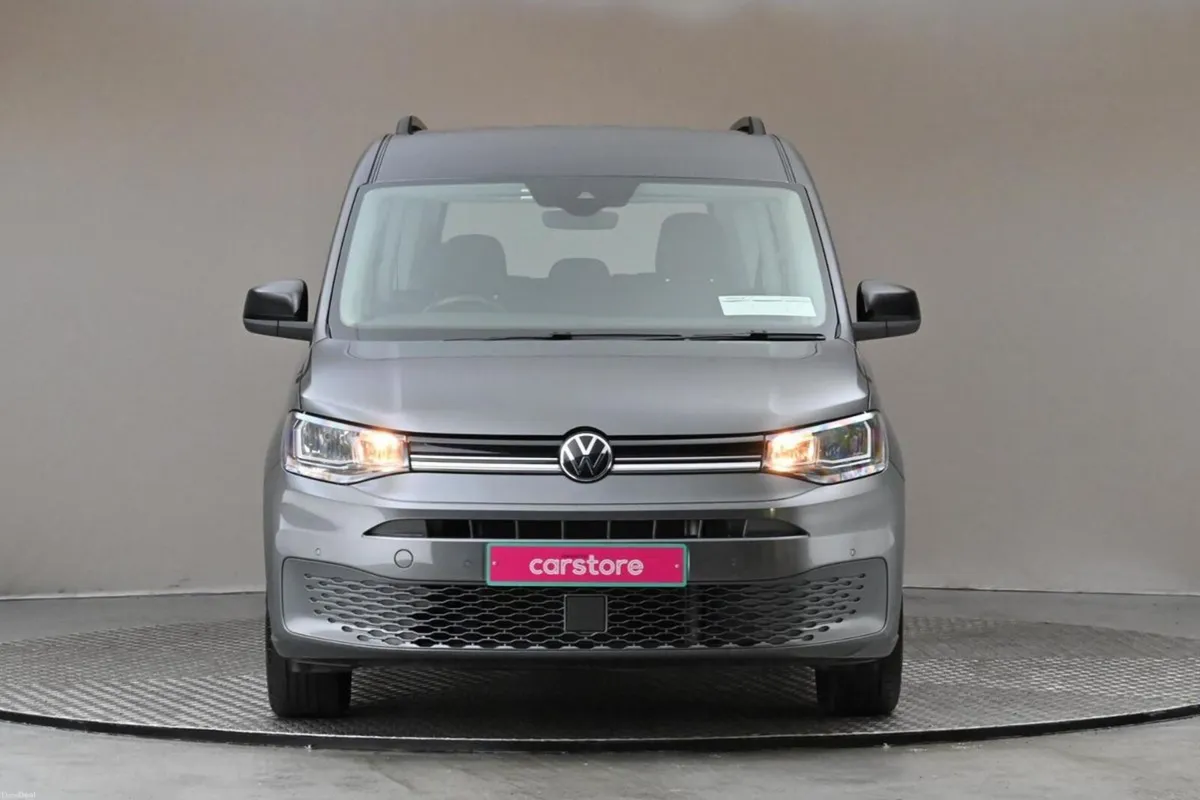 Volkswagen Caddy 2.0 TDI DSG LIFE 122BHP 7SEATS - Image 2