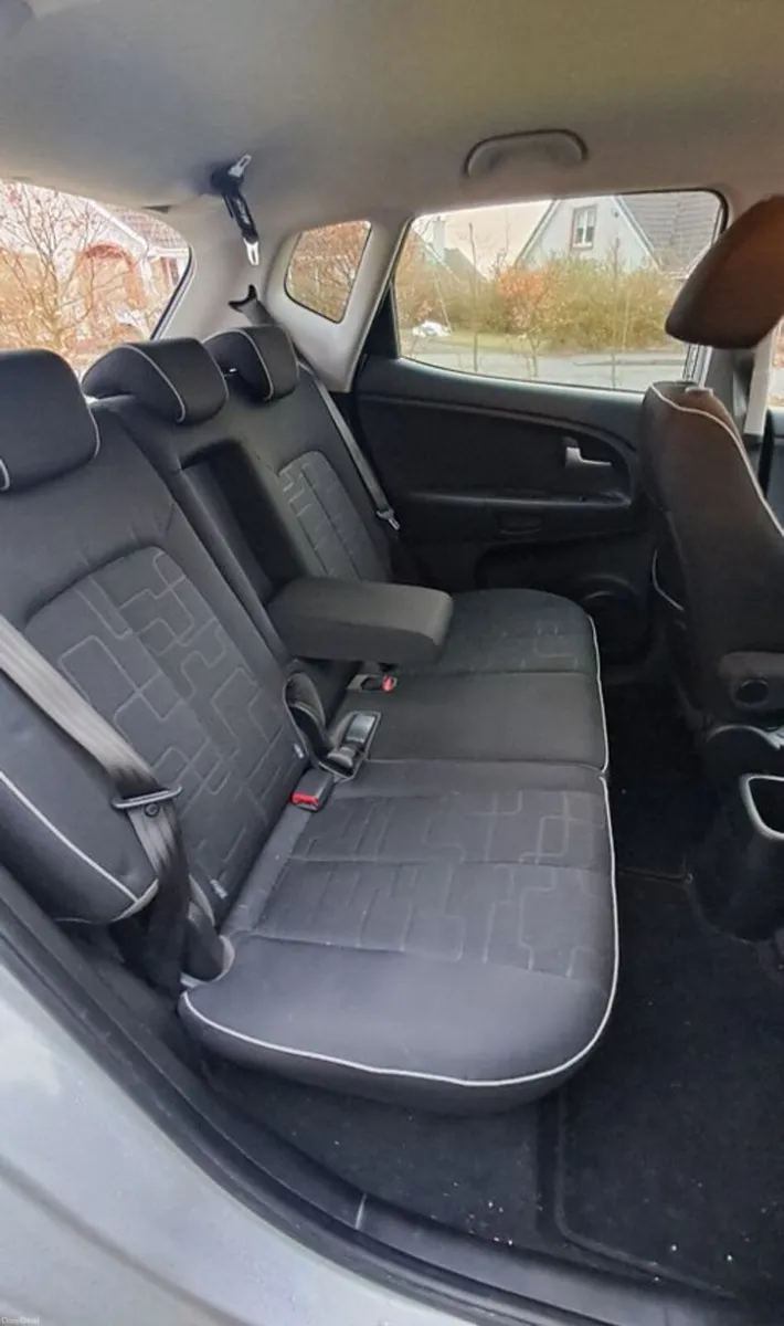 Kia Venga 2015 - Image 5