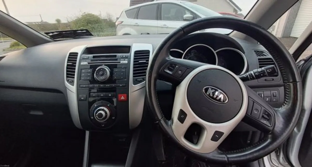 Kia Venga 2015 - Image 4