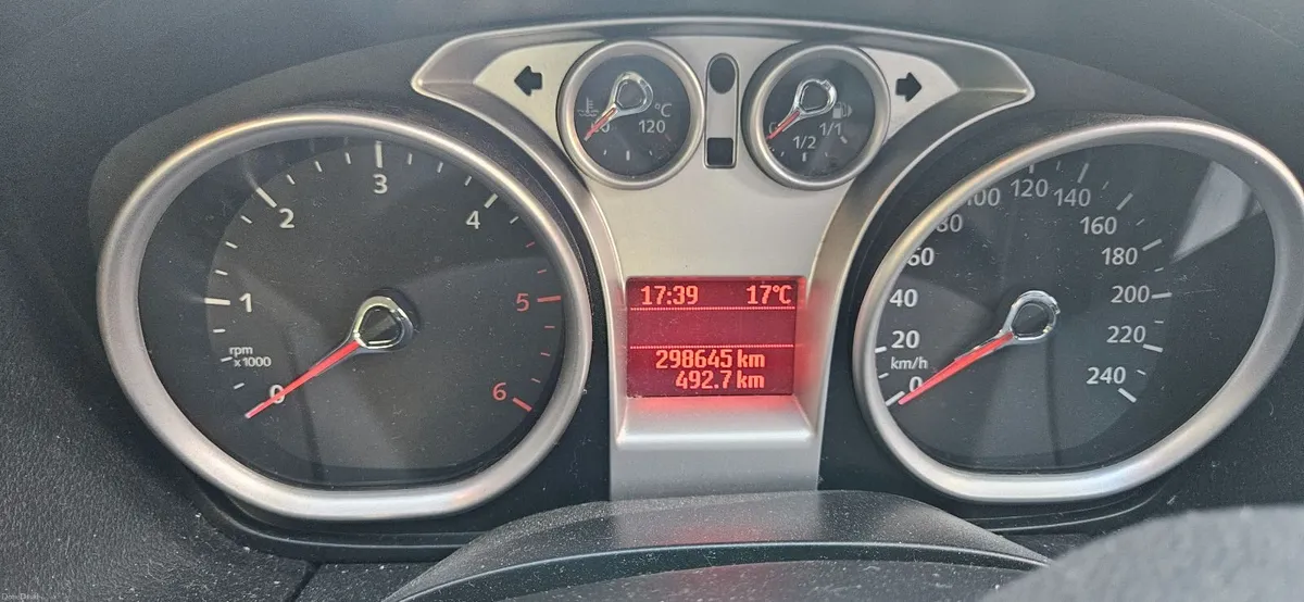 Ford Focus 2010 (Fresh NCT) - Image 6
