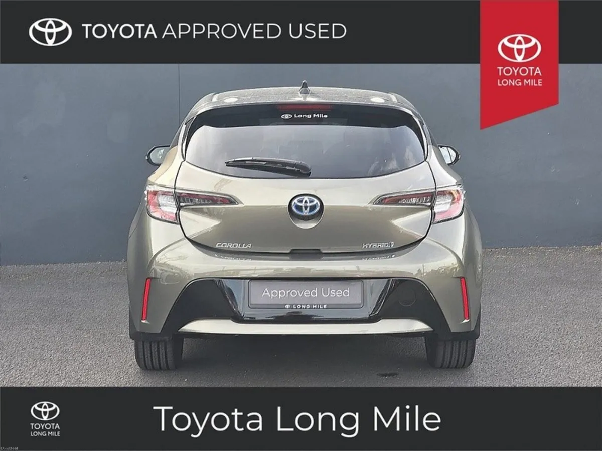 Toyota Corolla 1.8 Hybrid Luna Sport H/B 5dr - Image 4