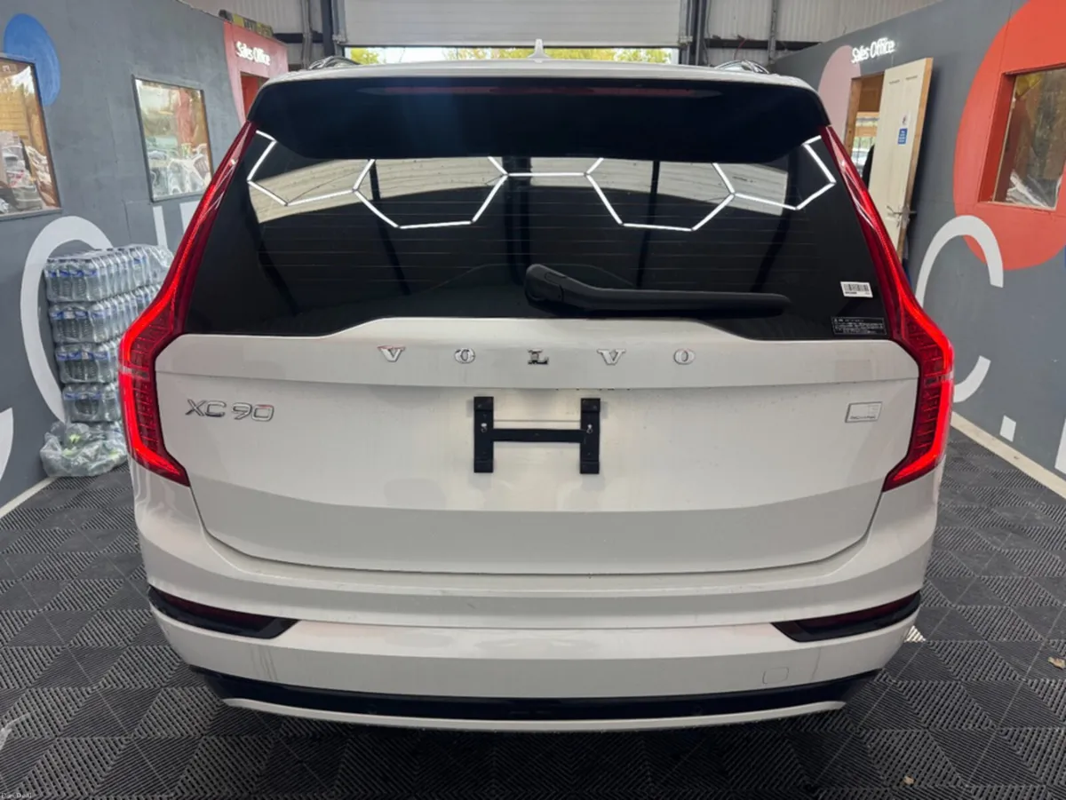 Volvo XC90 2023 VOLVO Xc90 4wd RECHARGE PLUS T8 AW - Image 4