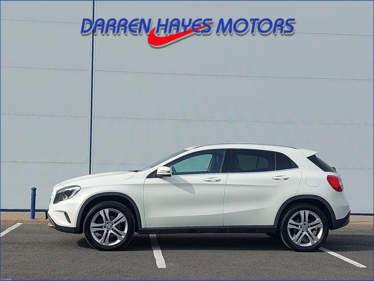 Mercedes-Benz GLA 220 CDI SPORT 4MATIC 5DR A AUTO - Image 4