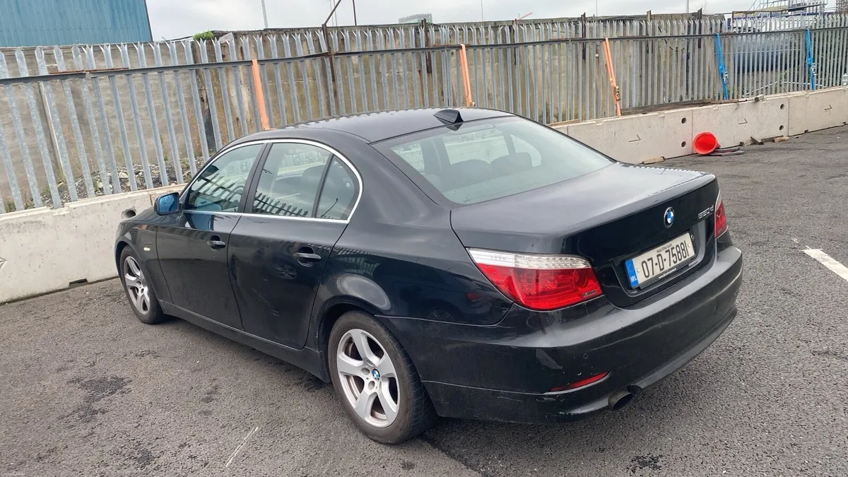 07 BMW 5 series - Image 3