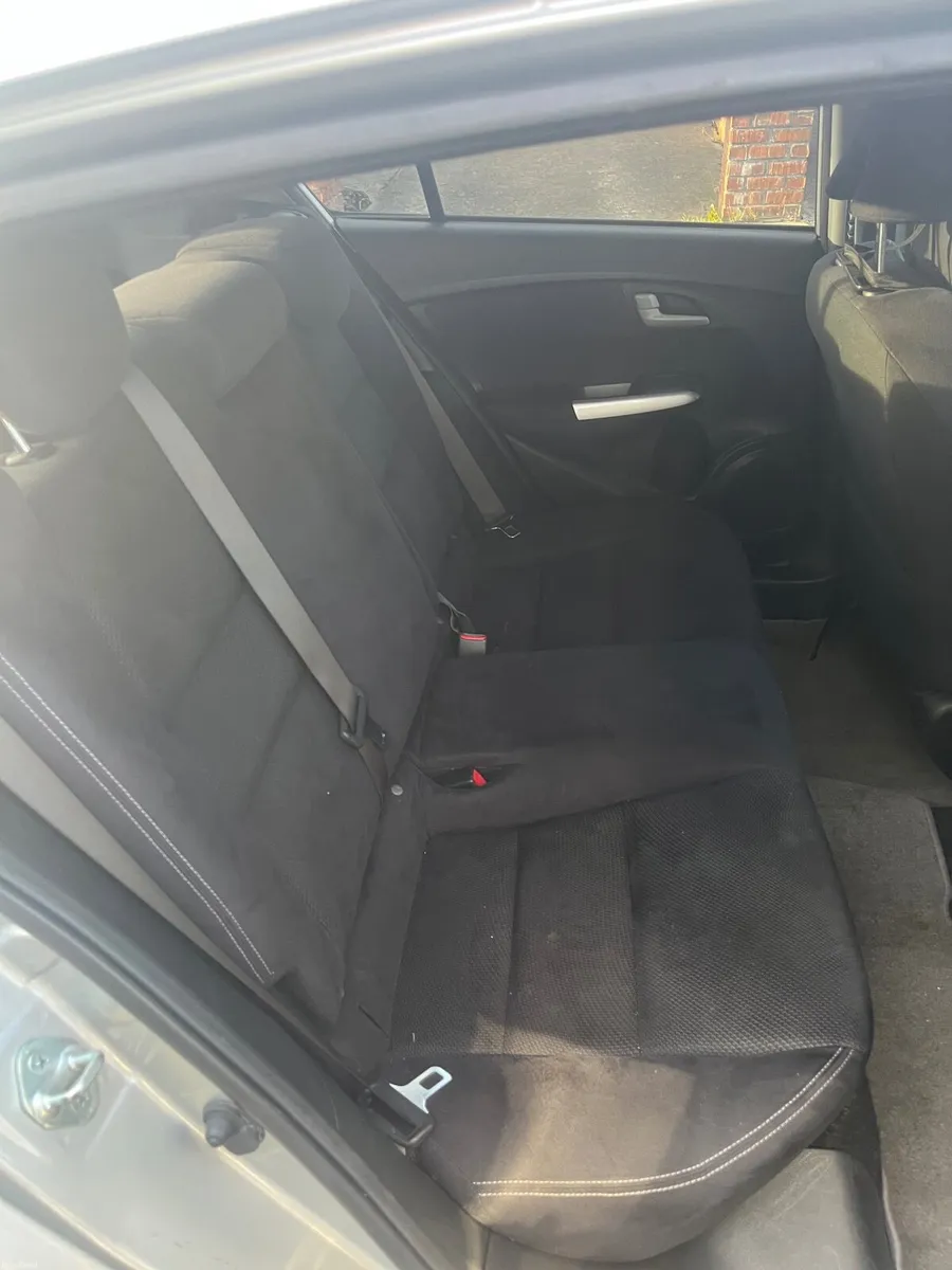 Honda Insight 2013 - Image 2