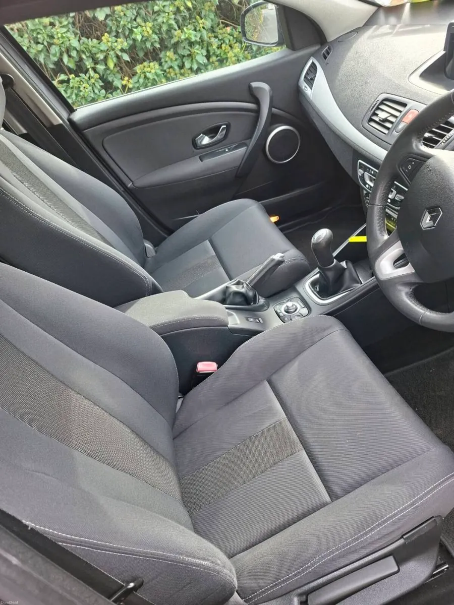 RENAULT MEGANE 2010 ESTATE ONLY 150KM NEW NCT - Image 5