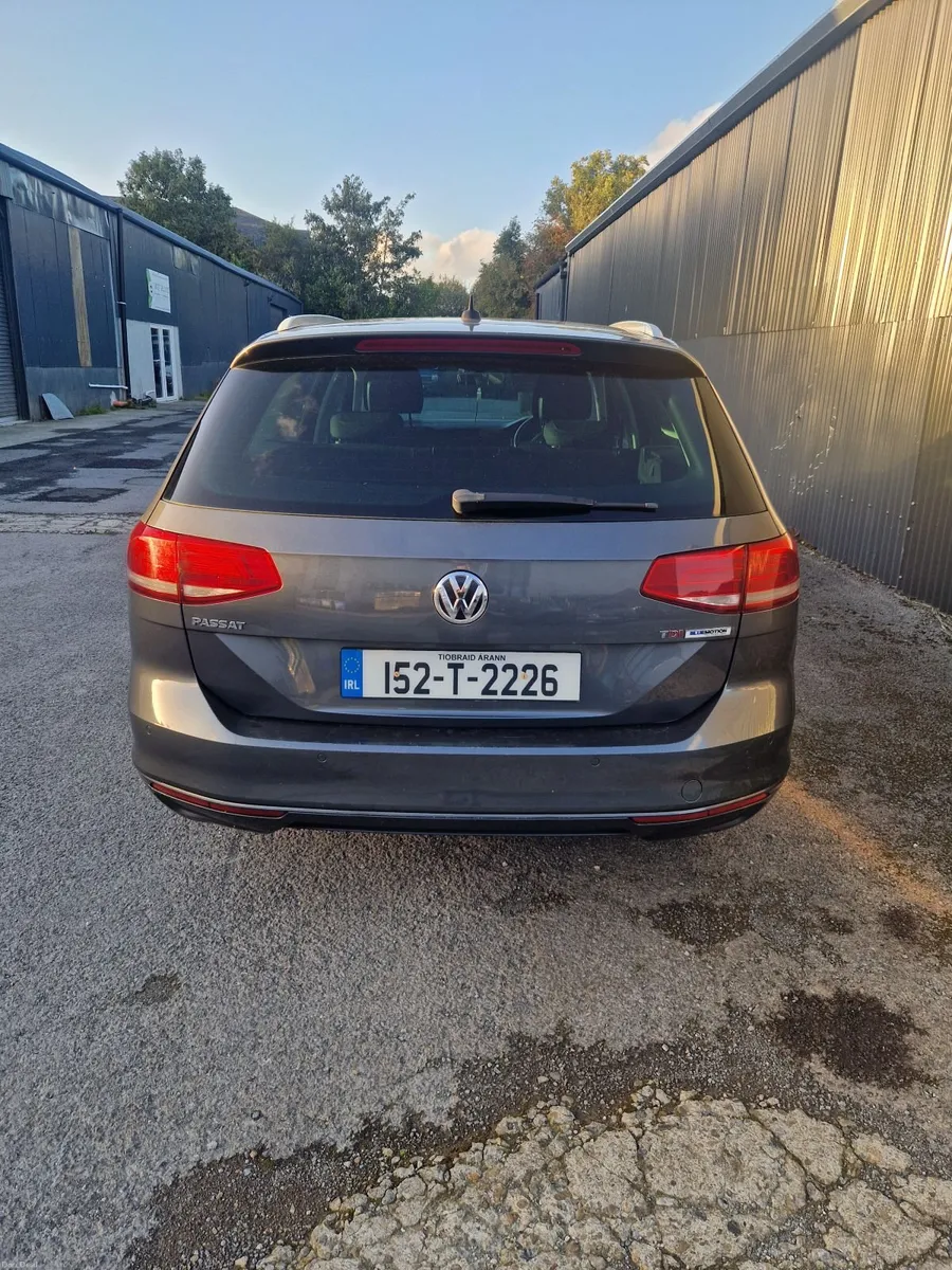 Volkswagen Passat 2015 - Image 3