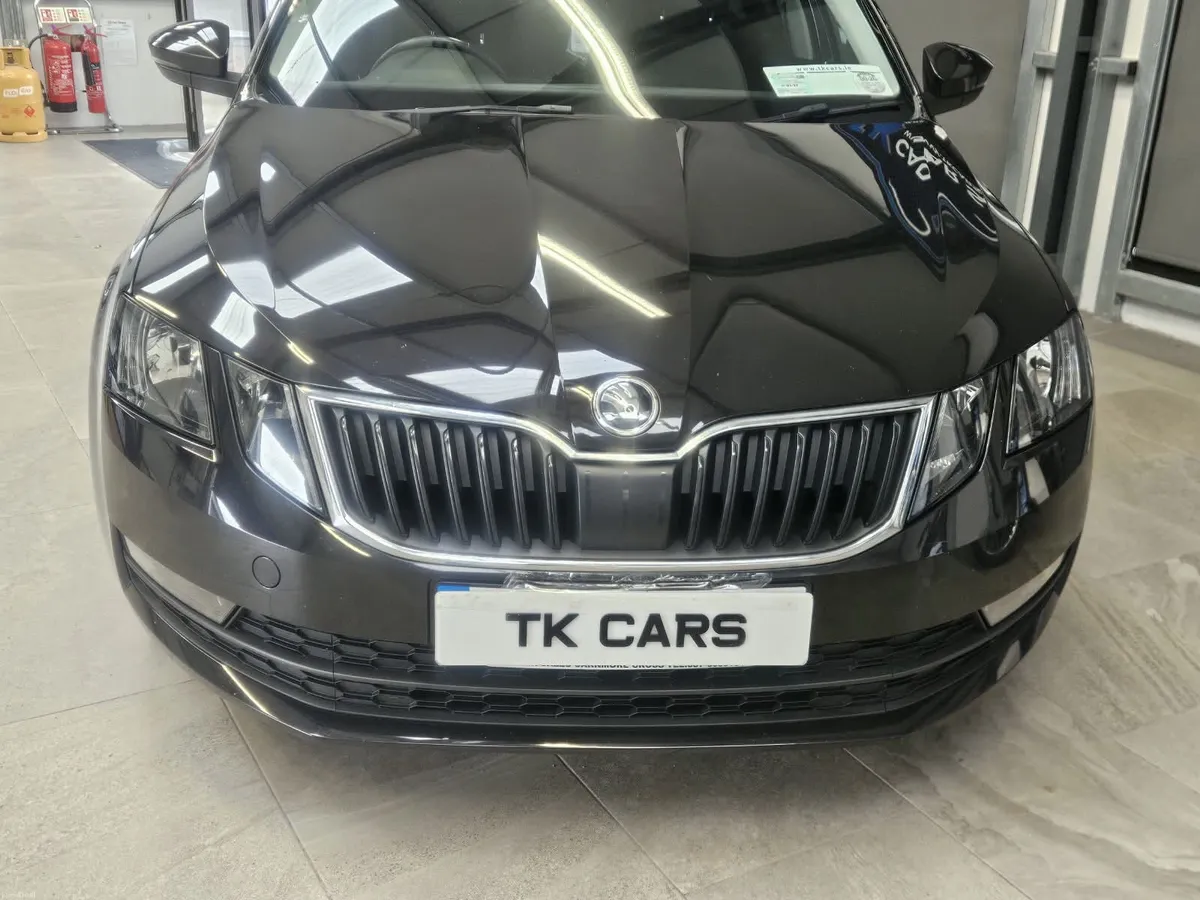 19 SKODA OCTAVIA 1.6 DIESEL STYLE EDITION - Image 4