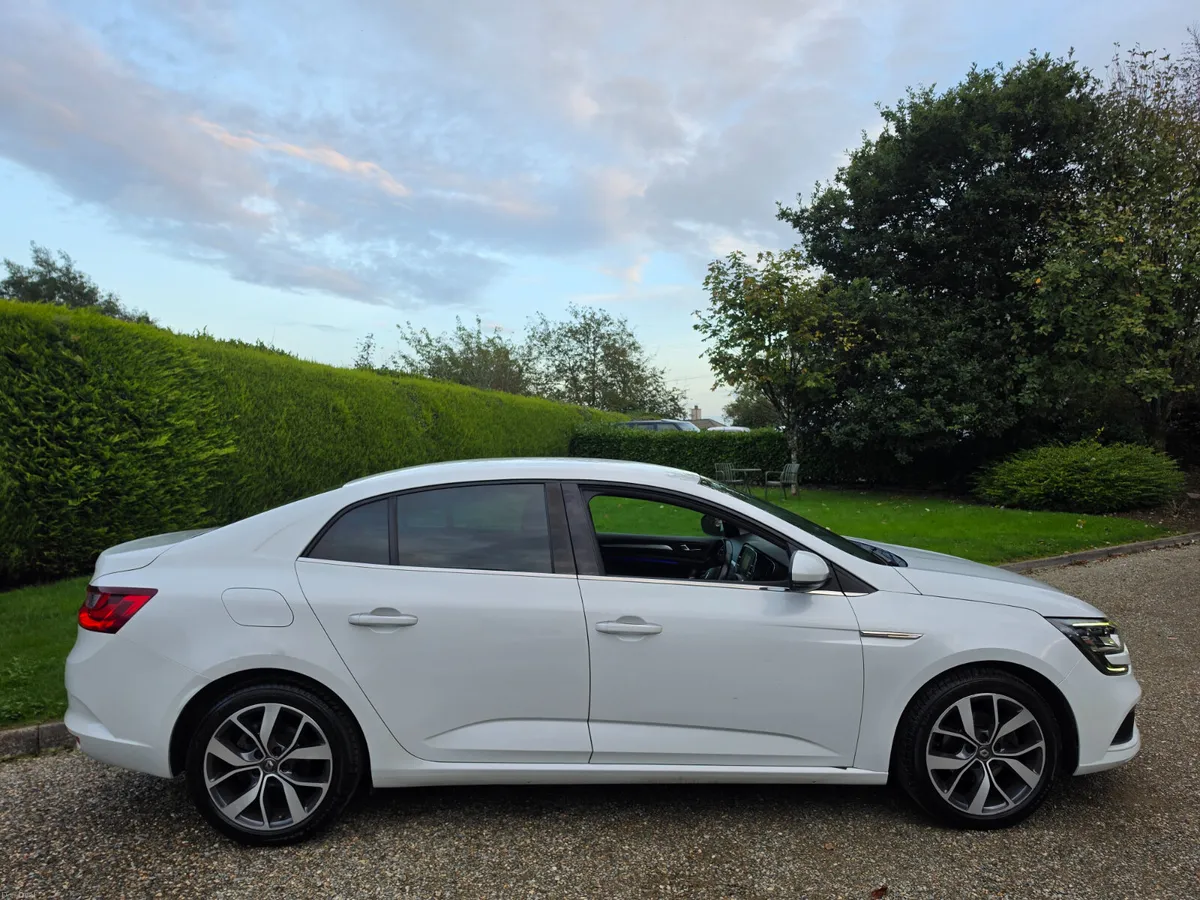 2019'RENAULT MEGANE Automatic 74 kms - Image 2