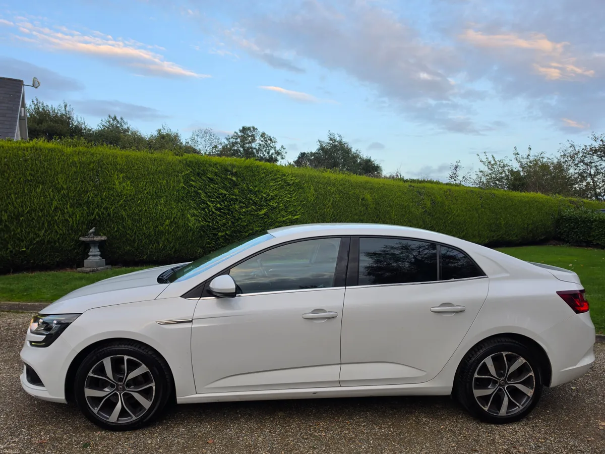 2019'RENAULT MEGANE Automatic 74 kms - Image 5