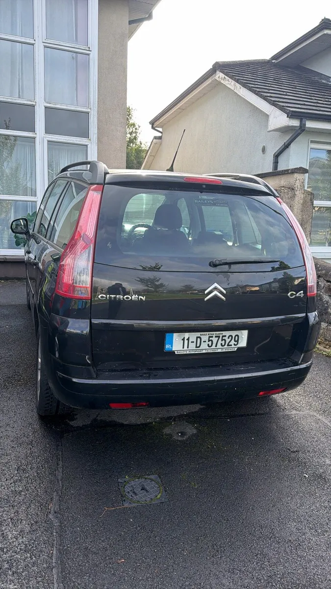 Citroen Picasso C4 7 Seater Automatic Car - Image 4