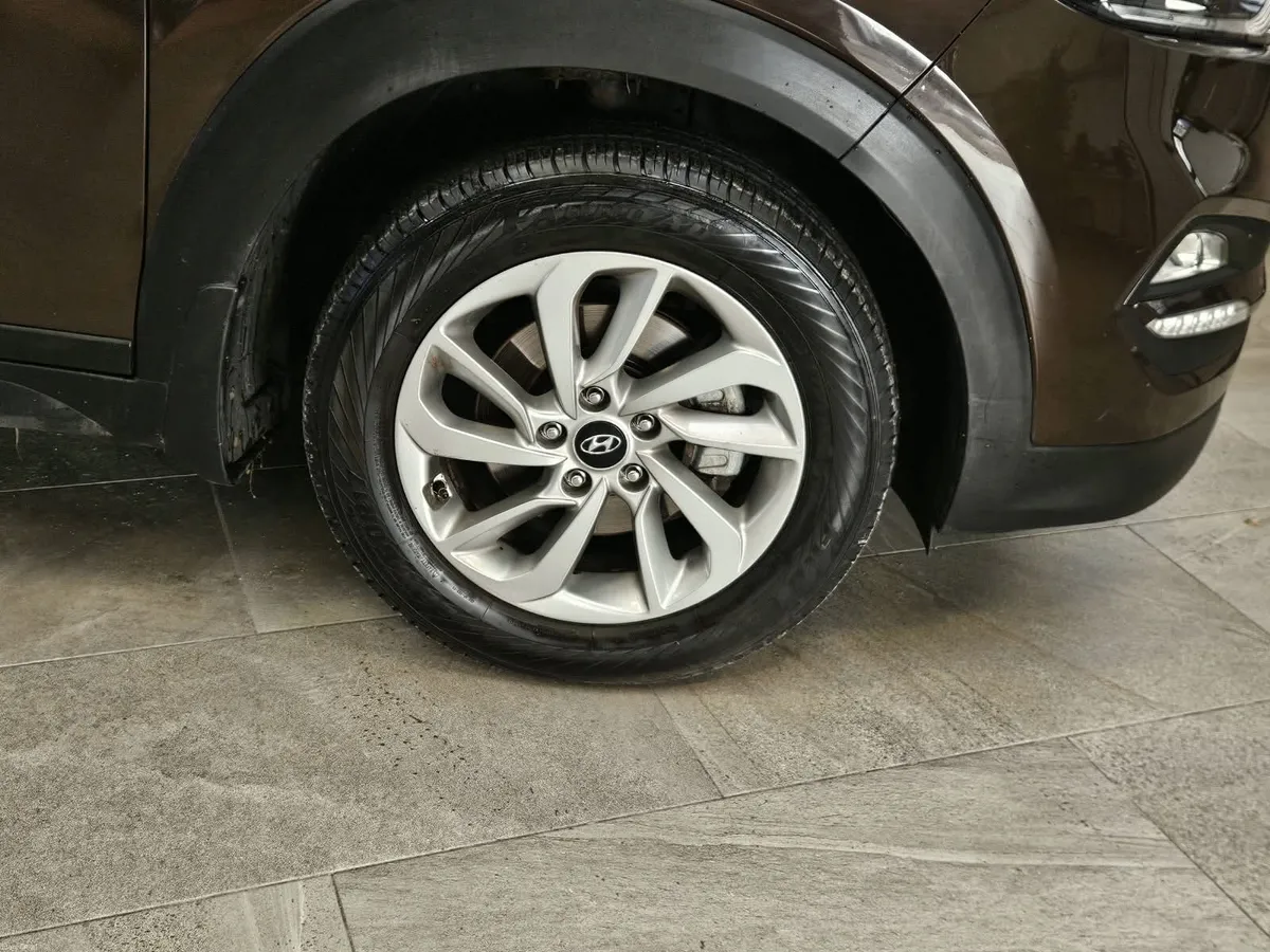 17 HYUNDAI TUCSON COMFORT PLUS - Image 6