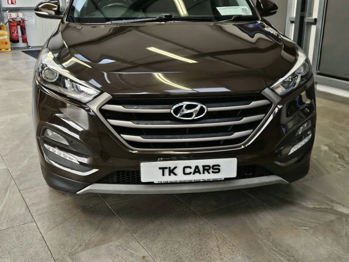 17 HYUNDAI TUCSON COMFORT PLUS - Image 4