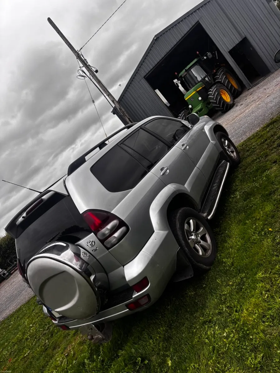 Toyota Land Cruiser - Image 3