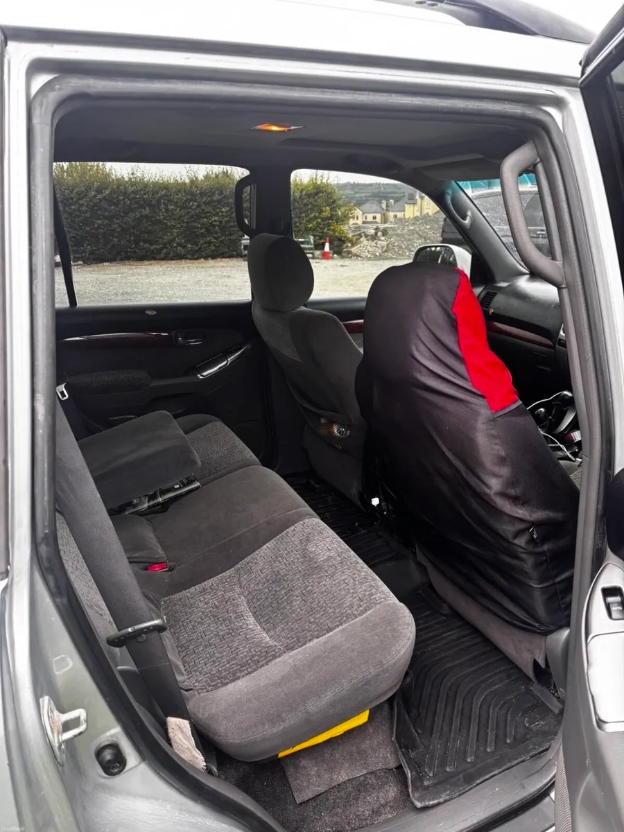 Toyota Land Cruiser - Image 5