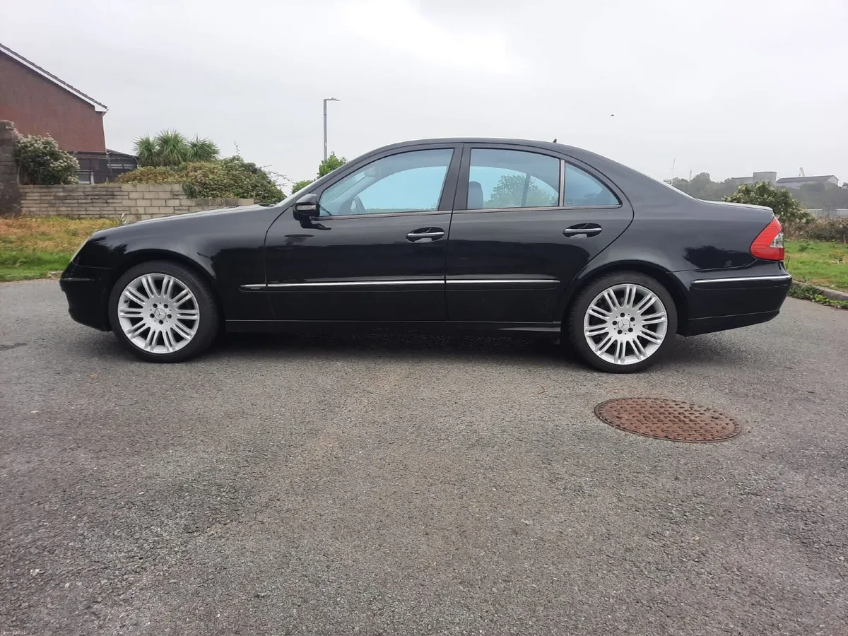 Mercedes E Class - Image 3