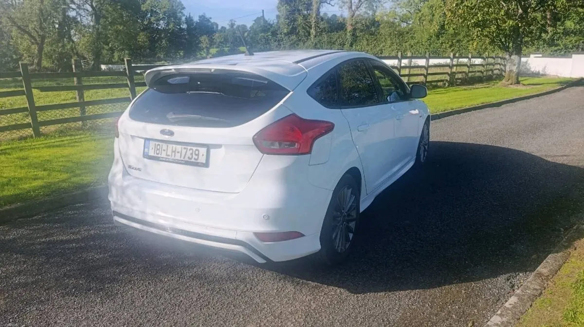 2018 Ford Focus Stline Diesel - Image 6