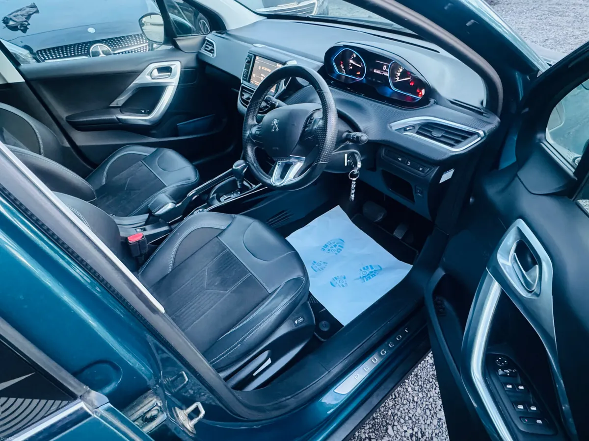 Peugeot 2008 2019 Automatic 1.2L Panoramic Roof - Image 6