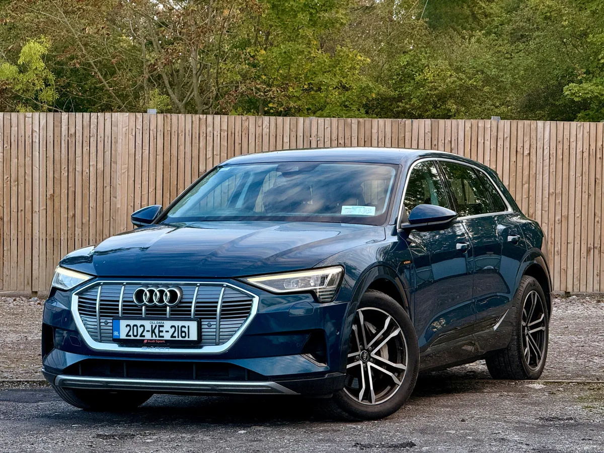 Audi e-tron 2020 50 Quattro Advance 73kWh NCT book - Image 2