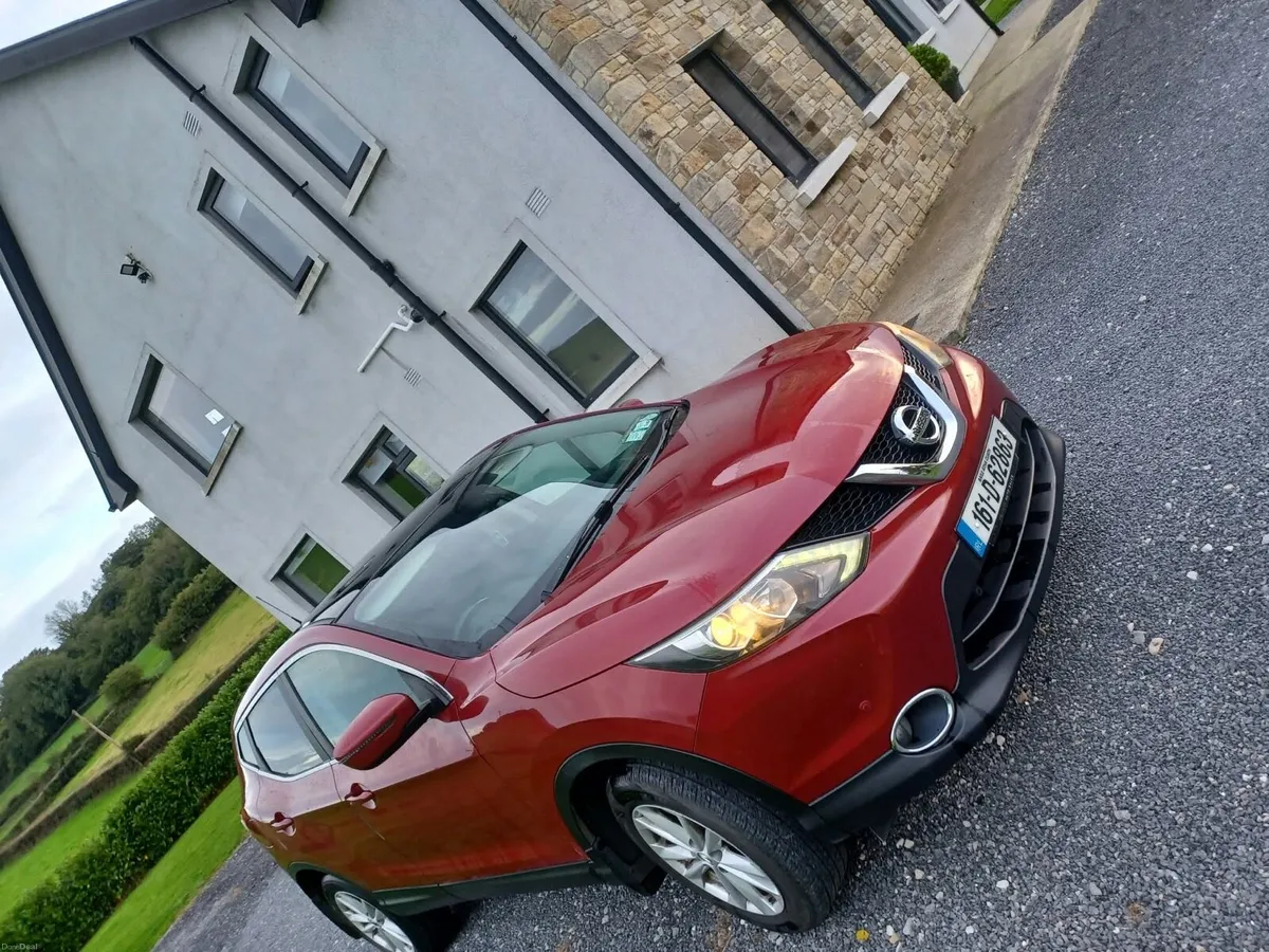 ** Nissan Qashqai ** - Image 2