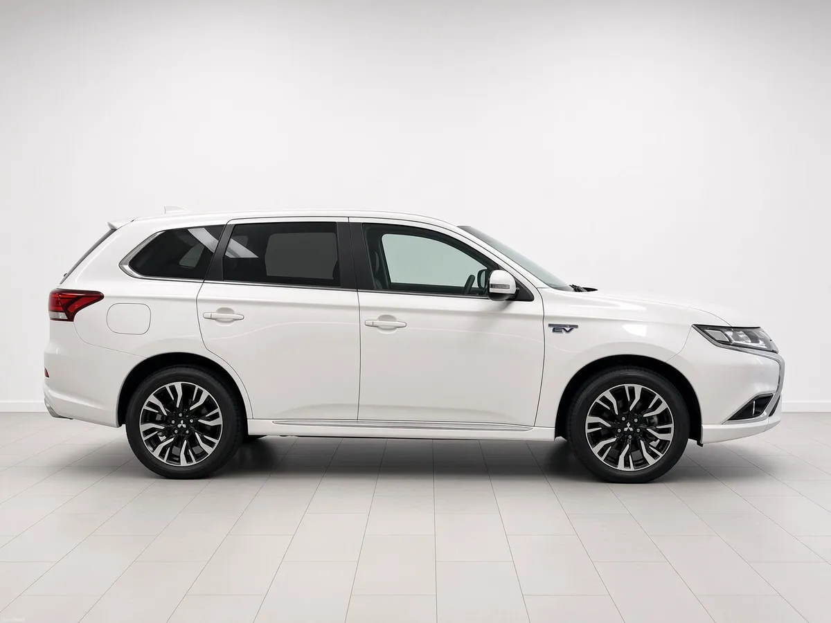 Mitsubishi Outlander 2.0 PHEV - Image 6