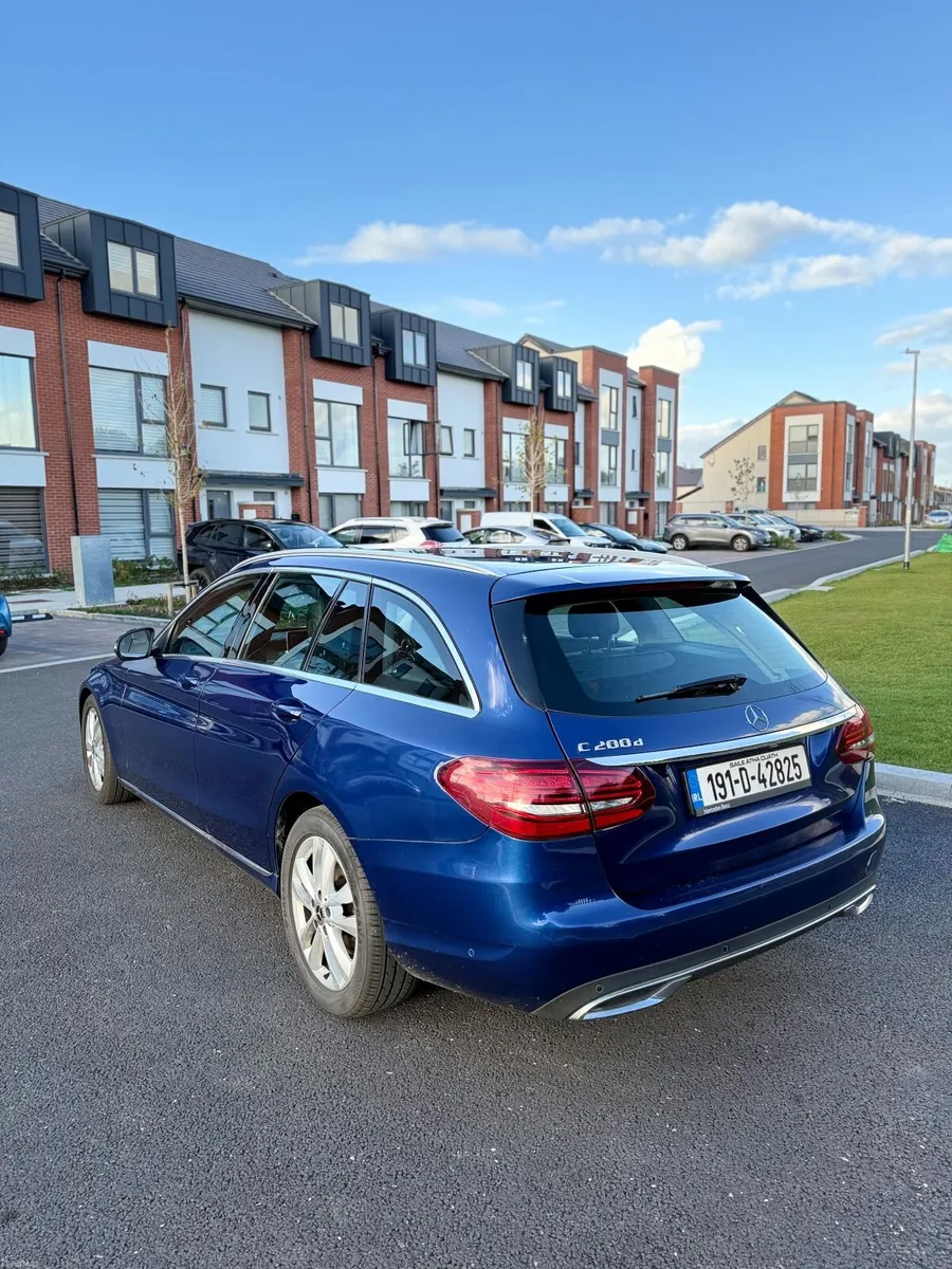 Mercedes-Benz C-Class 2019 - Image 4