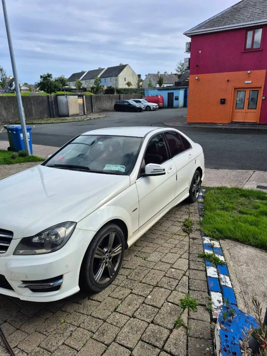 Mercedes c200d - Image 3
