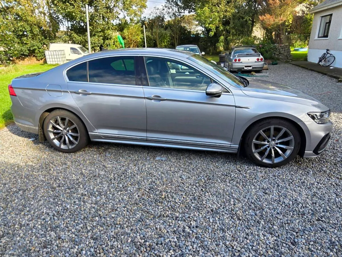 Volkswagen Passat - Image 5