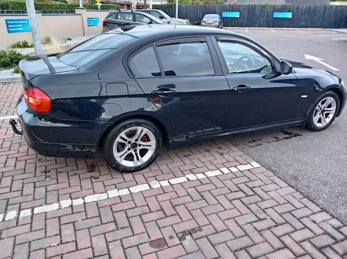 Bmw 3 series - Image 6