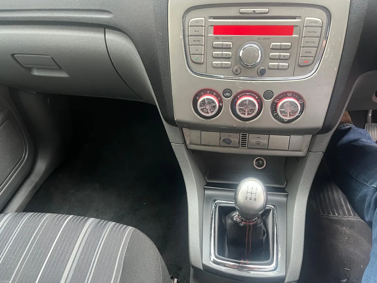Ford Focus 2009 - Image 4