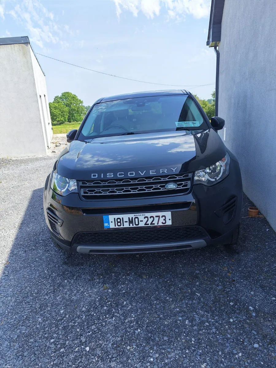 Land-rover discovery sport - Image 2