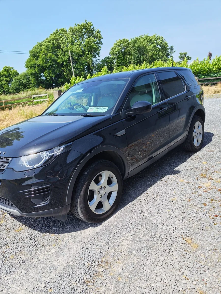 Land-rover discovery sport - Image 1