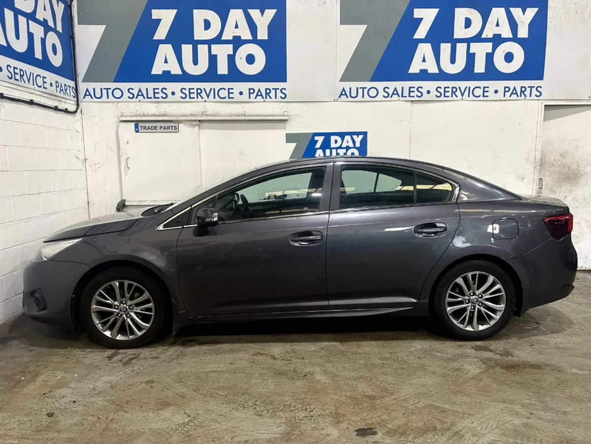 Toyota Avensis 1.6 D LUNA NAV 4DR - Image 4