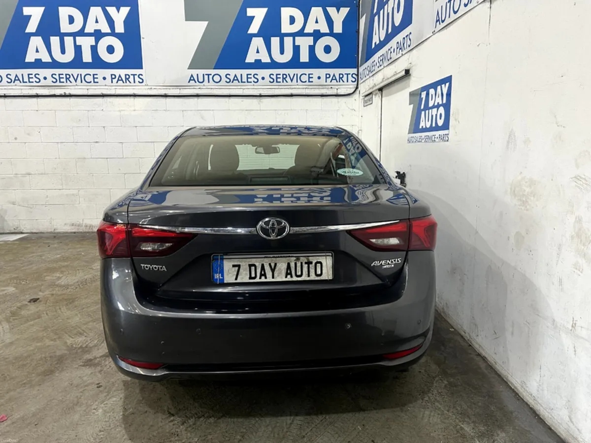 Toyota Avensis 1.6 D LUNA NAV 4DR - Image 6