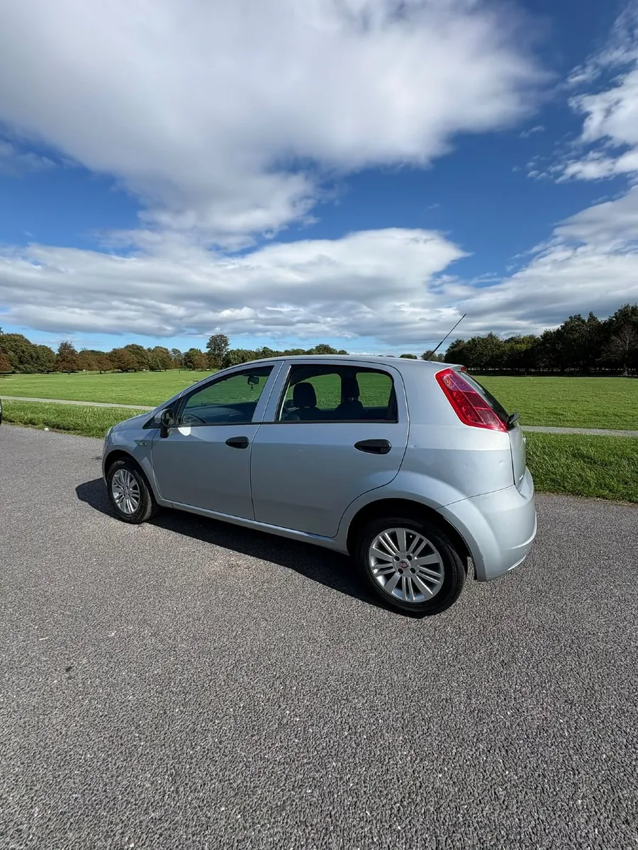 Fiat Punto 2010 – 85,604 km – NCT May 2027 - Image 5