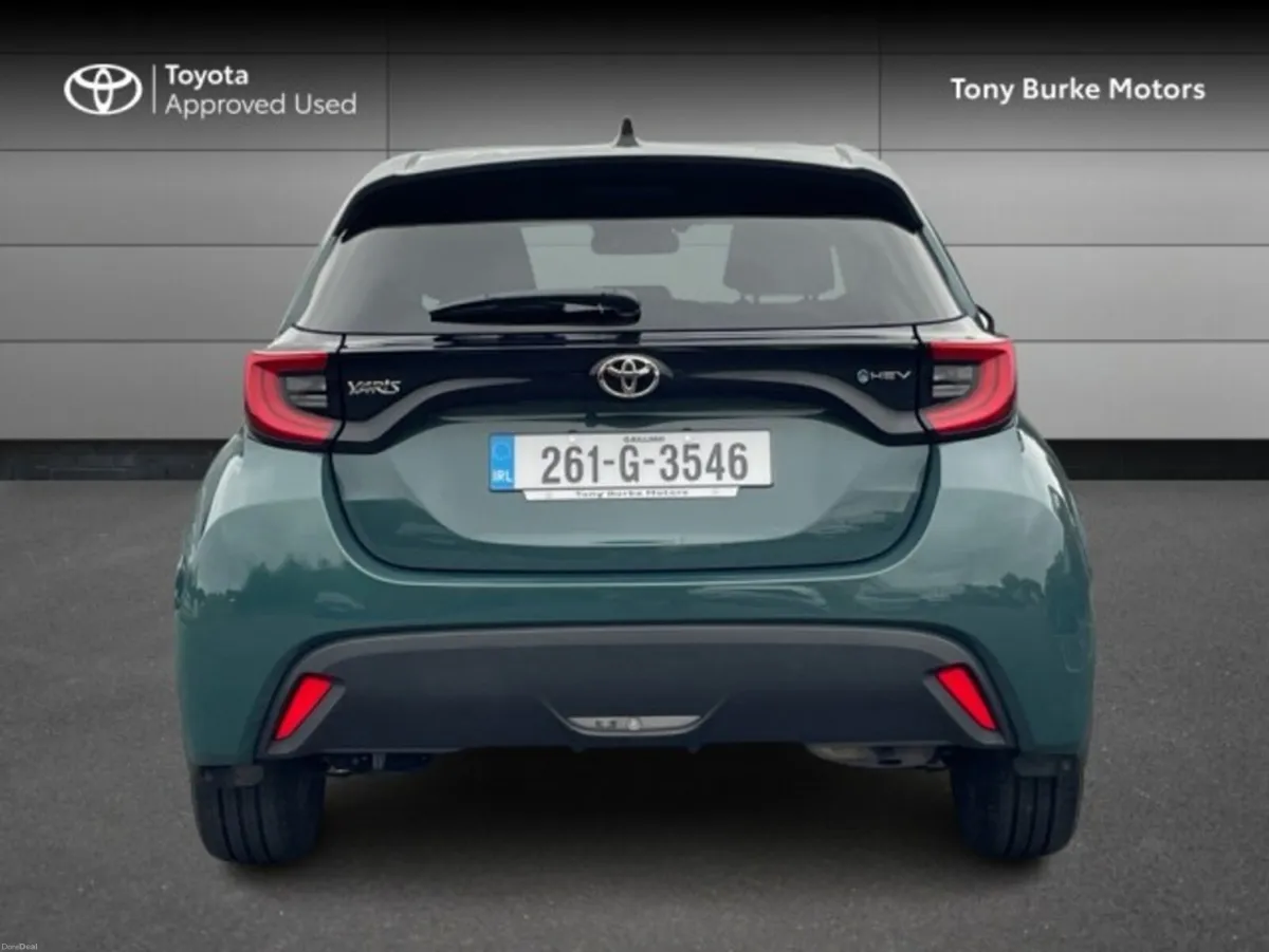 Toyota Yaris - Save EUR 3,500 - Lunasport – - Image 6