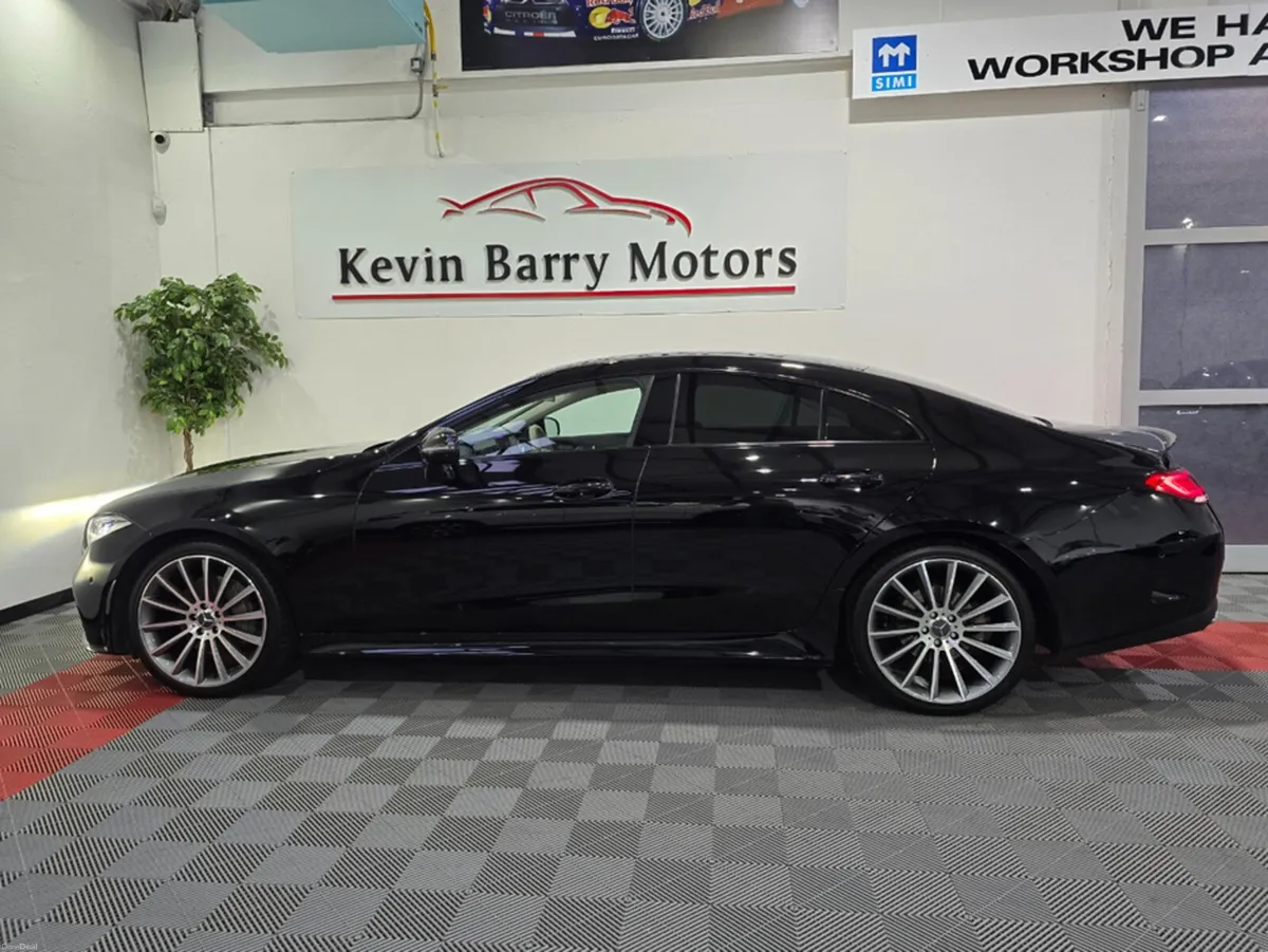 Mercedes-Benz CLS 220D AMG LINE PREMIUM AUTOMATIC - Image 5